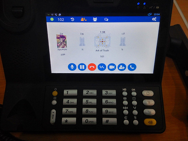 Desktop Phone1 - Android VOIP Video Phone